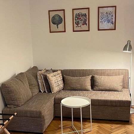 Apartment Slavikova 11 Prague Exterior photo