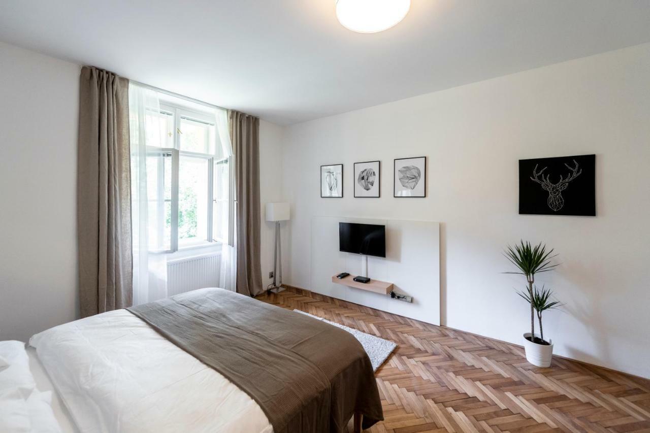 Apartment Slavikova 11 Prague Exterior photo